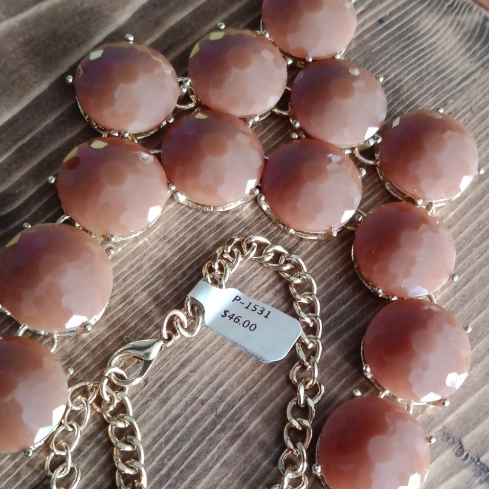 Brown statement necklace - Picture 7 of 8
